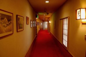 箱根の豊栄荘の廊下