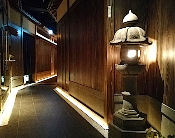 新宿歌舞伎町キャバクラ「ハナビ/はなび」